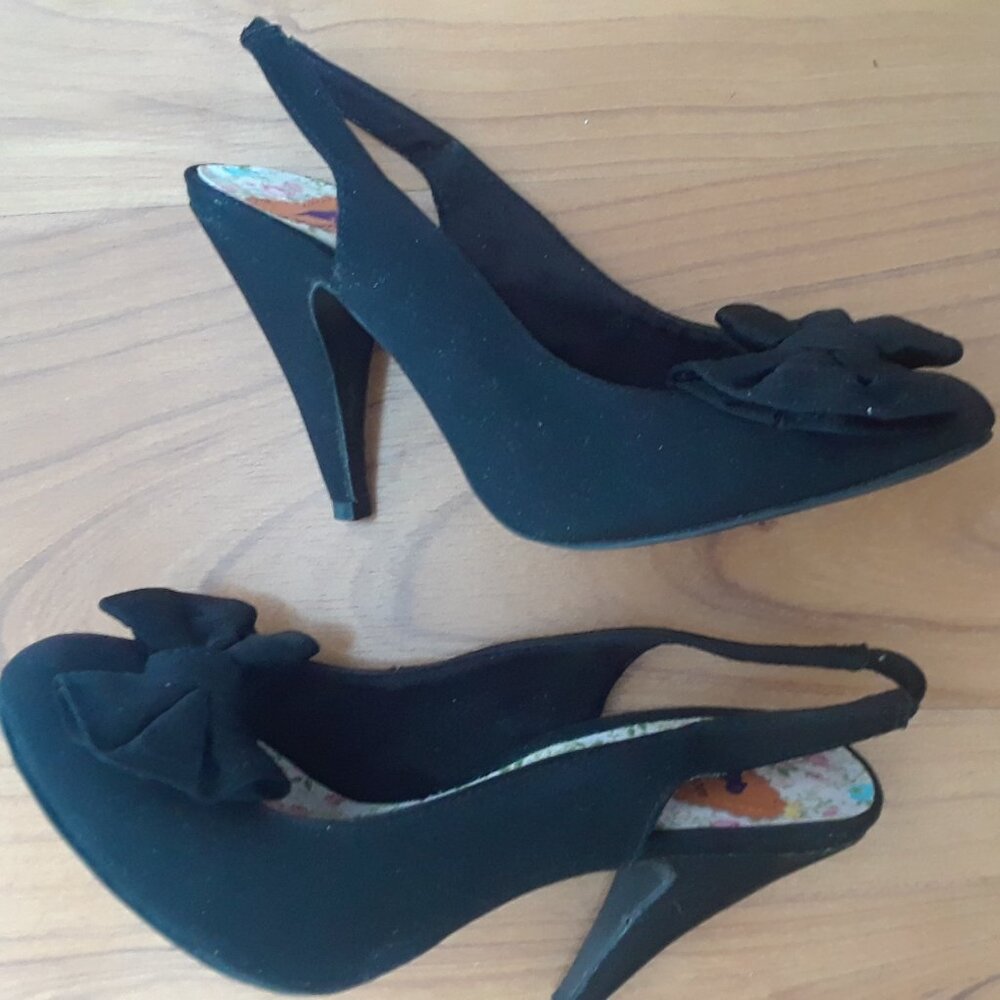 'Rocket Dogs' Black Fabric Slingback Heels With Bow Detail